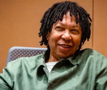 Djavan anuncia grande turnê com show em Salvador; veja preços - Imagem