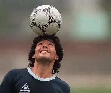 Filhas de Maradona colocam tias na Justiça por fraude - Imagem