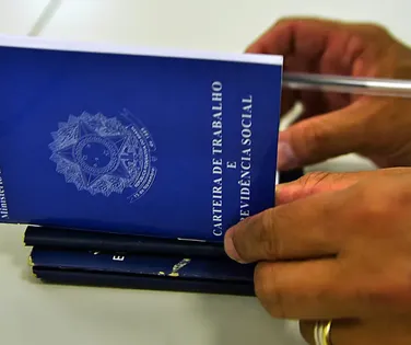 Fim da escala 6x1: entenda o que pode mudar com a aprovação - Imagem