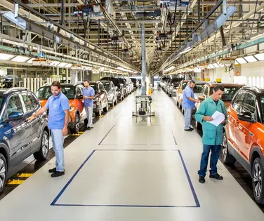 Montadora de carros confirma fechamento de fábrica após 88 anos - Imagem