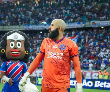 "Não tem preço": Danilo se emociona em jogo de despedida na Fonte Nova - Imagem