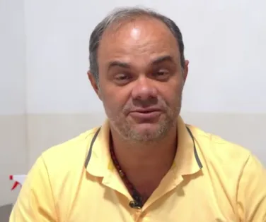 Prefeito é denunciado por contratos temporários de 1.300 servidores - Imagem