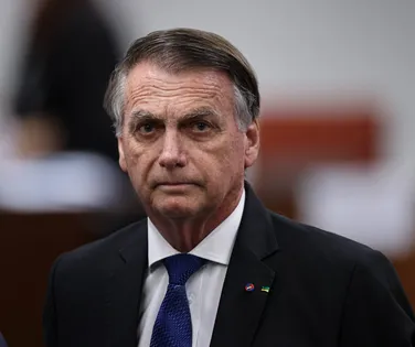 Moraes toma decisão que beneficia Bolsonaro na prisão - Imagem