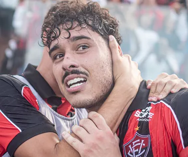 Que moral! Jogadores do Vitória aparecem em seleção da rodada - Imagem