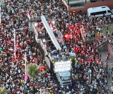 Alinne Rosa convida Lula para homenagem em bloco - Imagem