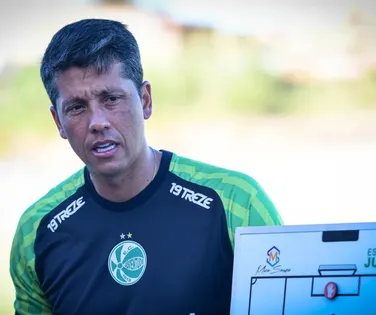 Tabu mantido: Carpini nunca venceu o Bahia em confrontos diretos - Imagem