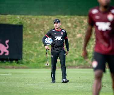 Time principal do Vitória se reapresenta com foco no Brasileirão - Imagem
