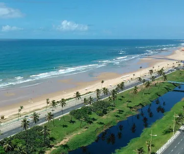 Shows, torneios, yoga, dança e muito mais agitam orla de Salvador - Imagem