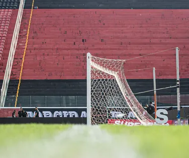 Vitória perde jogador importante para duelo decisivo pela permanência - Imagem