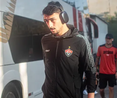 Lateral Claudinho volta de grave lesão e vai reforçar Vitória no Campeonato Baiano - Imagem