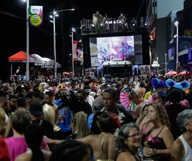 Empresa do bloco Os Mascarados foi beneficiada pela Lei Rouanet - Imagem