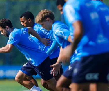 Novidade! Atacante treina normalmente e é relacionado para Bahia x Flu - Imagem