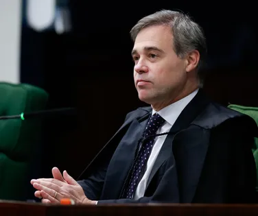 Caso Banco Master: relator no STF analisa mudança de instância - Imagem