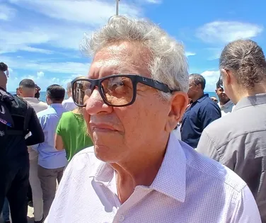 Caetano defende marco regulatório para contratação de artistas - Imagem