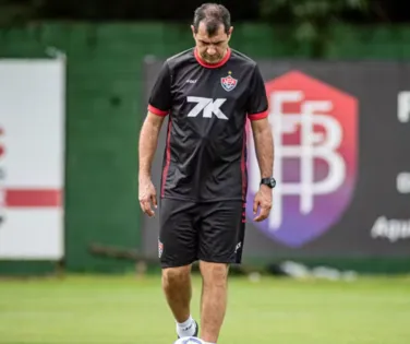 Técnico que comandou Vitória em vexame vai assumir time da Arábia Saudita - Imagem