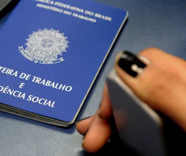 Fim da escala 6x1: Lula marca reunião com Mota para debater proposta - Imagem