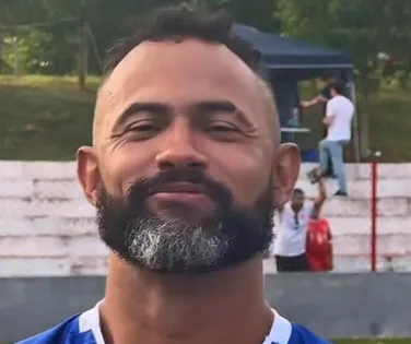 Goleiro Bruno desiste de ver filho e sugere "armação" com jornalista - Imagem