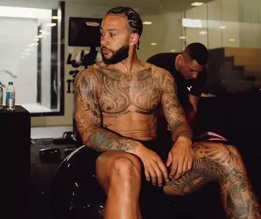 Influenciadora supostamente grávida de jogador revela sexo do bebê - Imagem