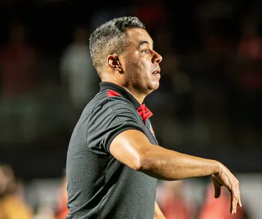 Jair Ventura aponta "segredo" para manter regularidade e avalia Marinho - Imagem