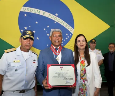 Marinha premia Jerônimo Rodrigues com sua maior honraria - Imagem