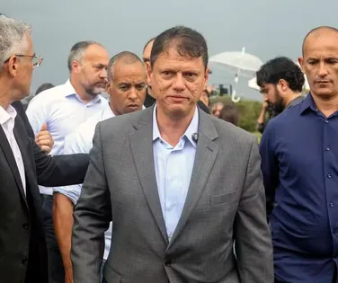 Tarcísio de Freitas previu recuo de Ratinho Júnior à Presidência - Imagem