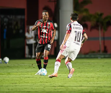 Vitória joga bem, mas perde para o Flamengo no Barradão - Imagem