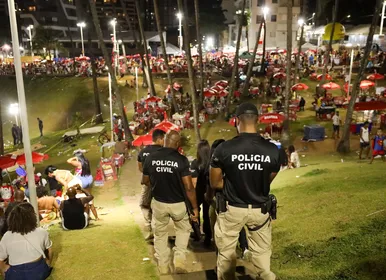 Mulher é presa suspeita de estuprar criança de dois anos no Carnaval - Imagem
