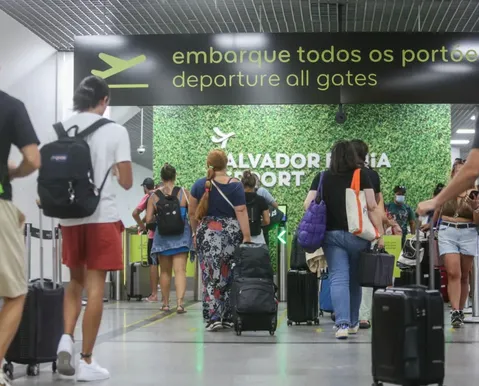 Voos mais baratos? Governo negocia chegada de duas companhias aéreas