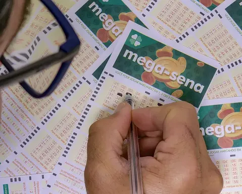Mega Sena terá cinco sorteios seguidos em outubro; entenda - Imagem