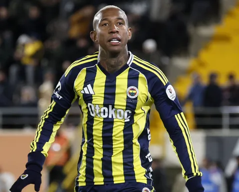 Ex-Bahia, Talisca anuncia parceria com prefeitura de Lauro de Freitas