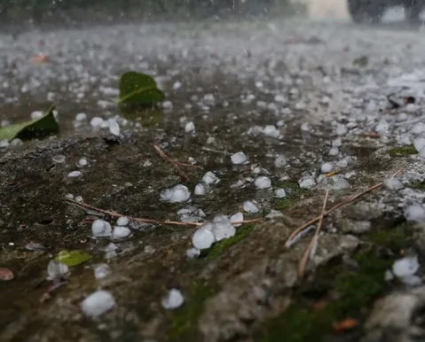Bahia tem alerta de granizo, tempestade, ventos fortes e baixa umidade