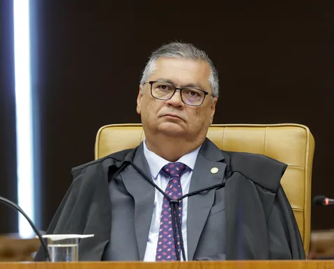 Dino autoriza repasse de dados sobre filme de Bolsonaro à PF