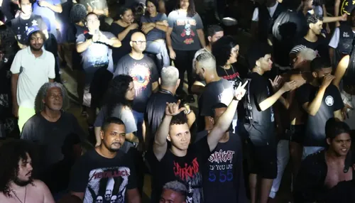 Festival de rock reúne música e economia criativa em Salvador