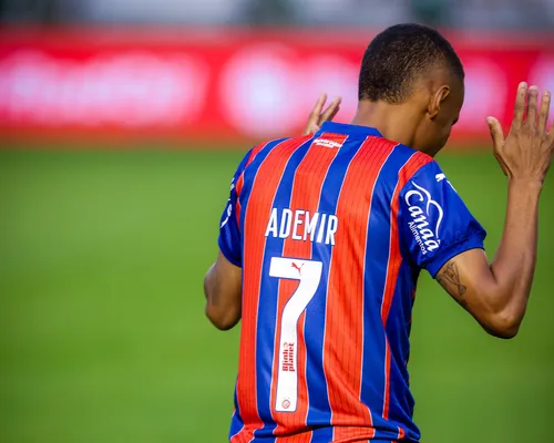 Briga pelo G-5: Bahia terá que vencer o Sport e secar concorrência - Imagem