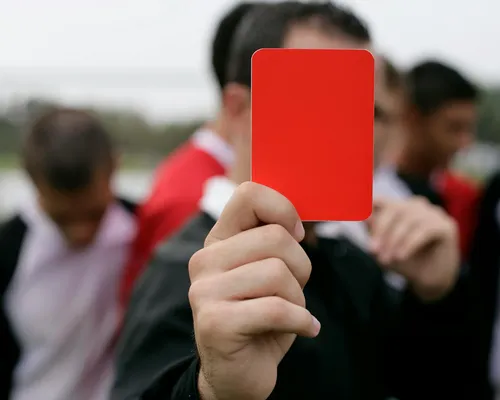 Árbitro do Ba-Vi apitou apenas cinco jogos do profissional em 2025 - Imagem