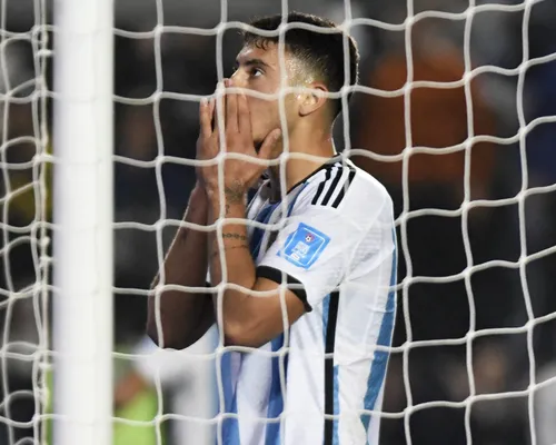 Bahia formaliza proposta por atacante argentino do Rosario Central - Imagem