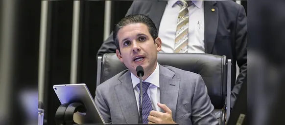 Motta reconhece que salários no Legislativo podem ultrapassar teto - Imagem