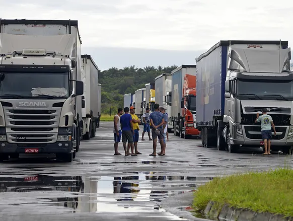 Paralisação dos caminhoneiros vai acontecer nesta quinta? Saiba as reinvidicações - Imagem