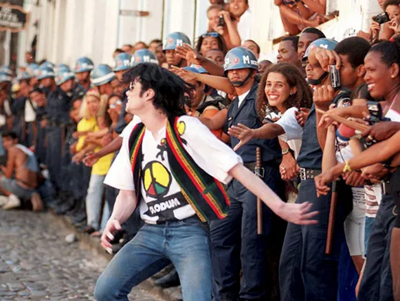 Há 30 anos, Michael Jackson eternizava o Pelourinho em clipe histórico - Imagem