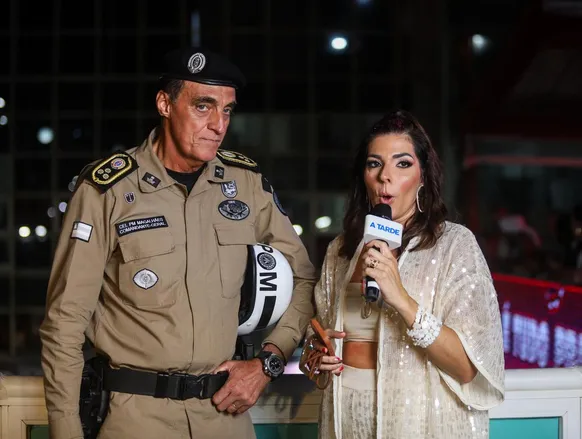 Comandante da PM comenta atraso dos trios no Circuito Dodô no domingo de Carnaval - Imagem