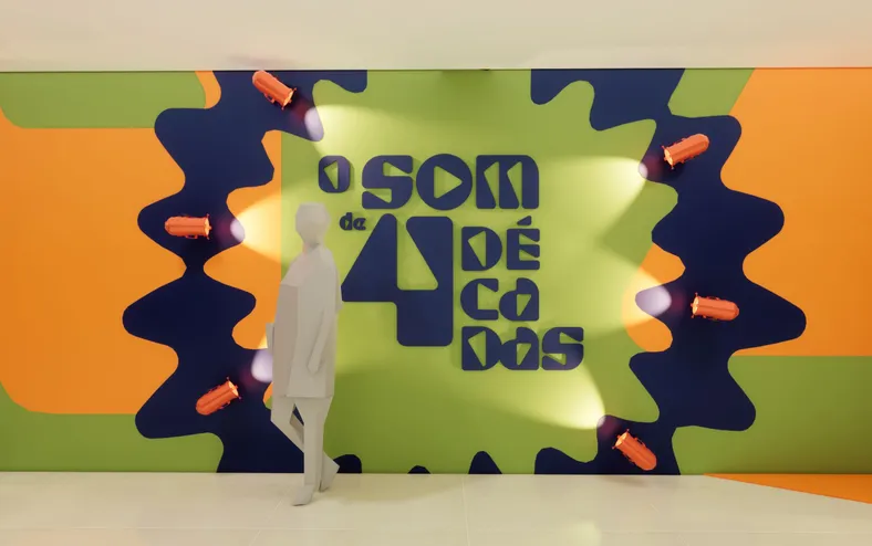 A TARDE FM inaugura exposição que revive a evolução da música baiana - Imagem