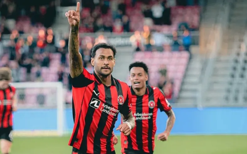 Atacante revelado pelo Bahia tem noite mágica com hat-trick na Europa - Imagem