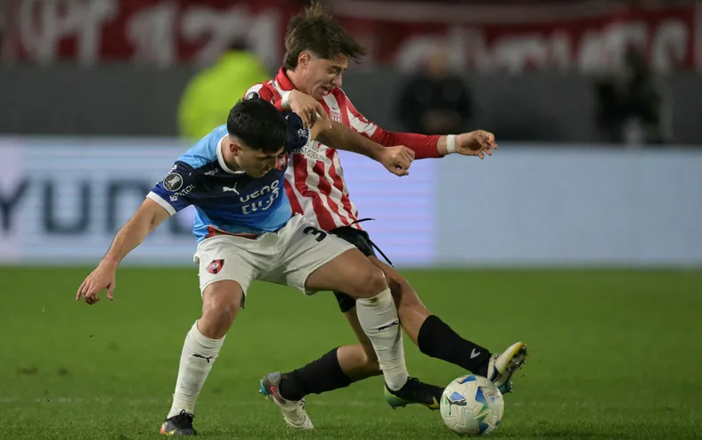 Bahia avança pela contratação de lateral-direito campeão argentino - Imagem