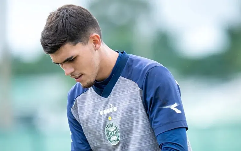 Bahia tem interesse em goleiro destaque de clube campeão da Série B - Imagem