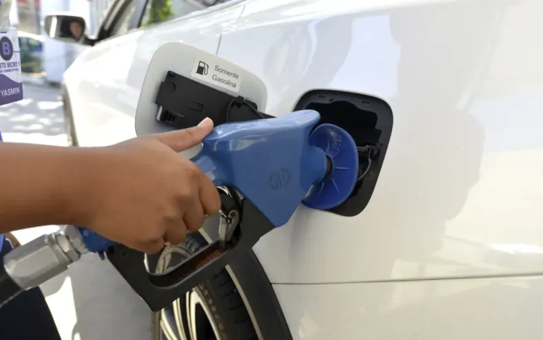 Contrato de combustíveis na Bahia daria para dar 352 voltas ao mundo - Imagem