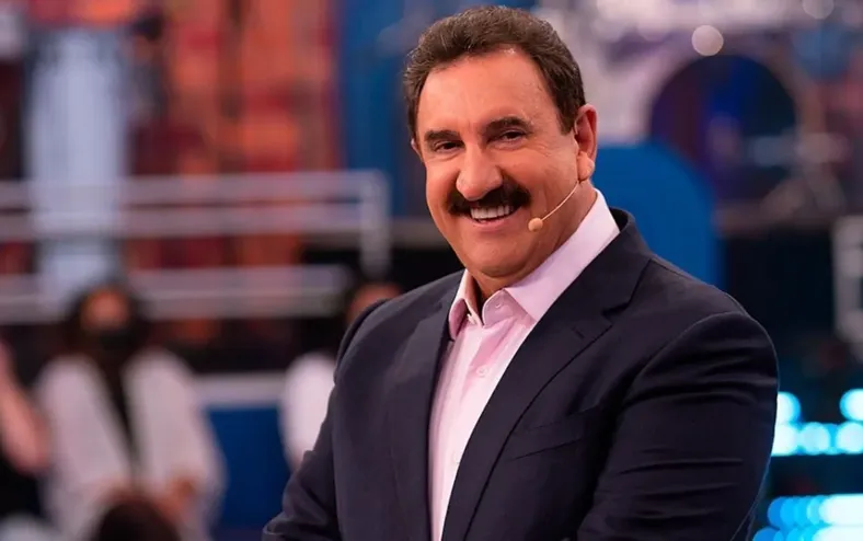 Ratinho escapa de condenação por falas contra deputada federal - Imagem