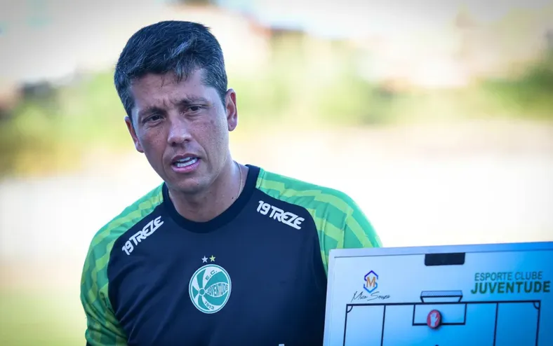 Tabu mantido: Carpini nunca venceu o Bahia em confrontos diretos - Imagem