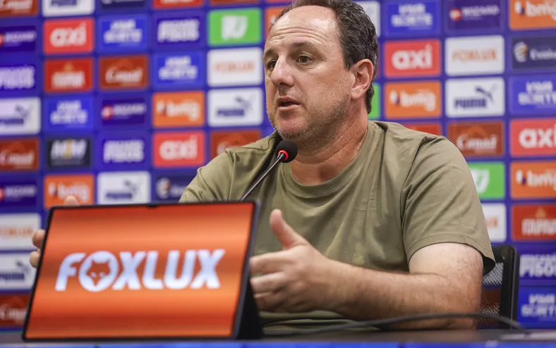 Ceni elogia estreia de Román e detalha rodízio no elenco tricolor - Imagem