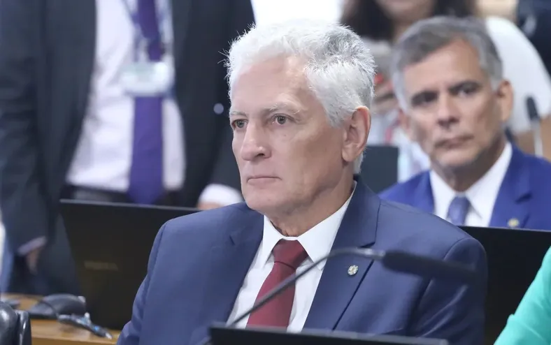 Deputado do PT terá que explicar montagem de Bolsonaro com Vorcaro - Imagem