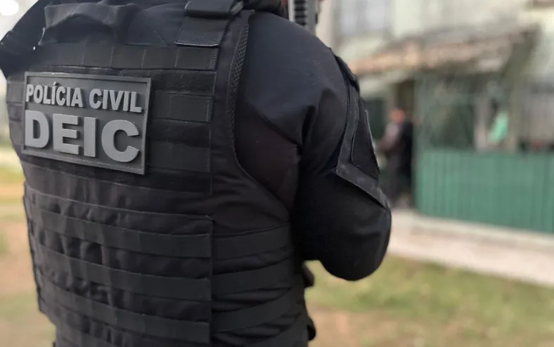 Esquema com participação de servidores leva quatro à prisão em Salvador - Imagem